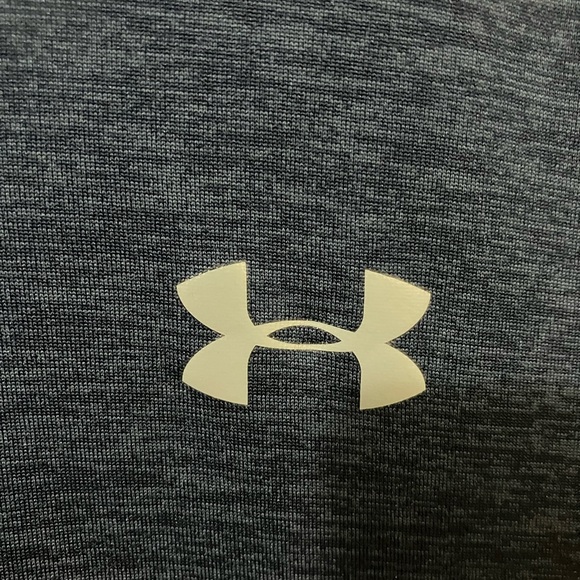 2 Under Armour Long Sleeve Dri Fit Polos Great Condition NAVY and BLACK - Picture 6 of 8